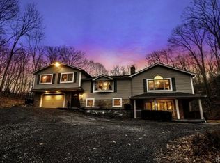 20 Felter Hill Rd, Monroe, NY 10950