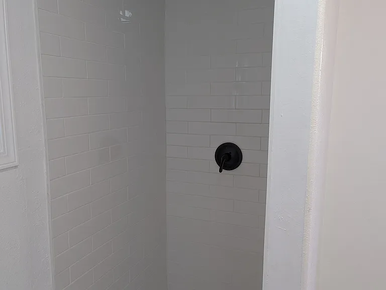 2615 1/2 Obama Blvd #2 — Photo 2