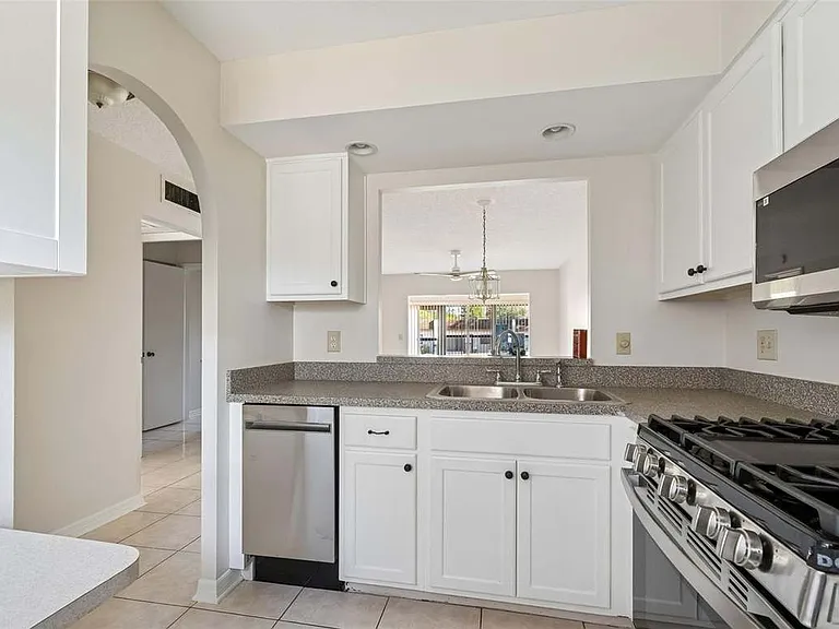 1285 Mission Hills Blvd #36-B — Photo 7