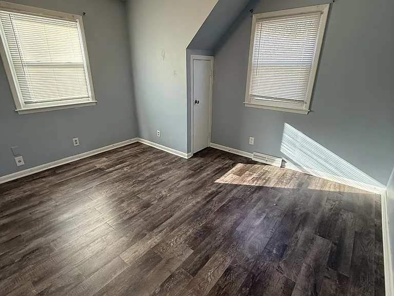 118 S Crysler Ave #1/2 — Photo 9
