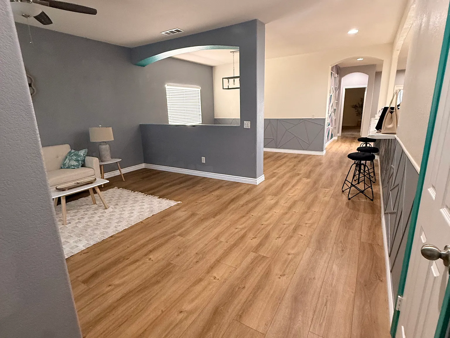 4 bed, 2204 sqft, $2,995 — Photo 3
