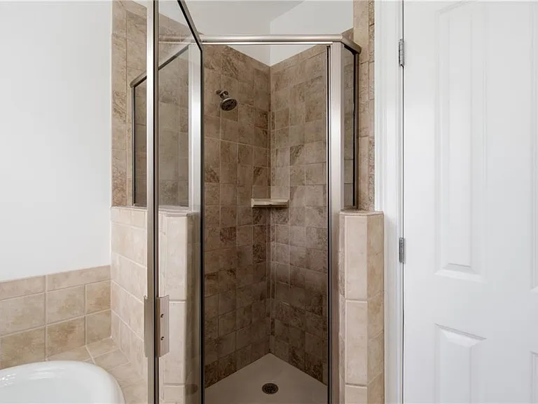 1231 Ashford Creek Park NE — Photo 30