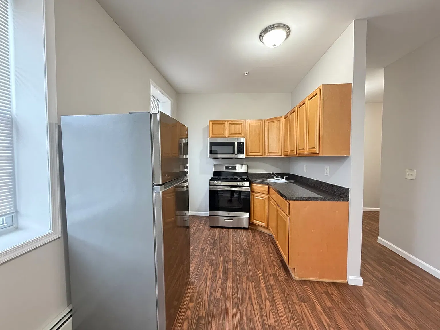 1 bed, 650 sqft, $2,100 — Photo 1