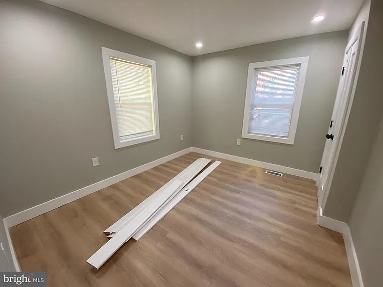 26 Oakland St — Photo 10
