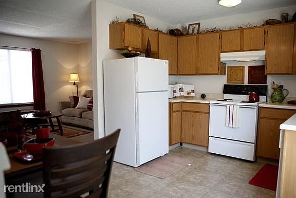 breakfast nook and kitchen area