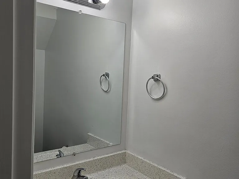 211 Mesa Ln — Photo 29