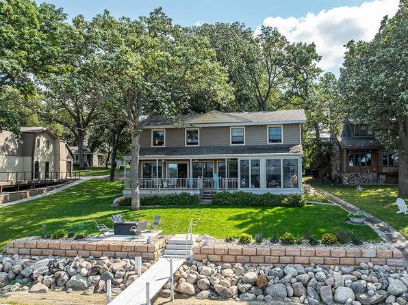 1001 Bay West St, Milford, IA 51351