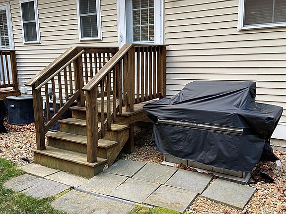 Back door on main level. Access to backyard and grill.