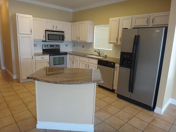 5th image of 212 Harbor Blvd Unit 207