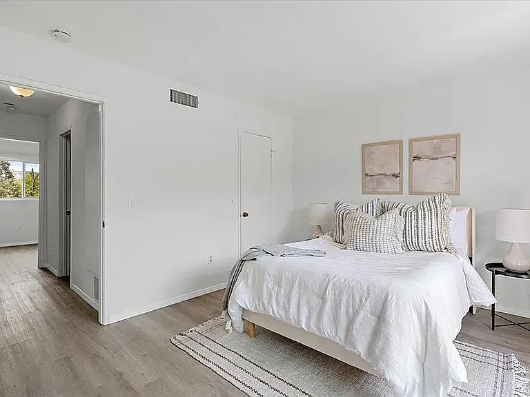888 Cherrywood Way #20 — Photo 16