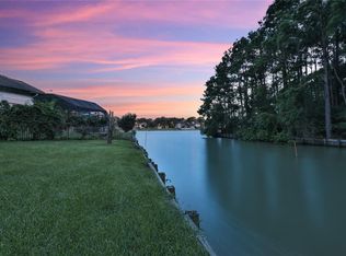 8710 Cross Country Dr, Humble, TX 77346