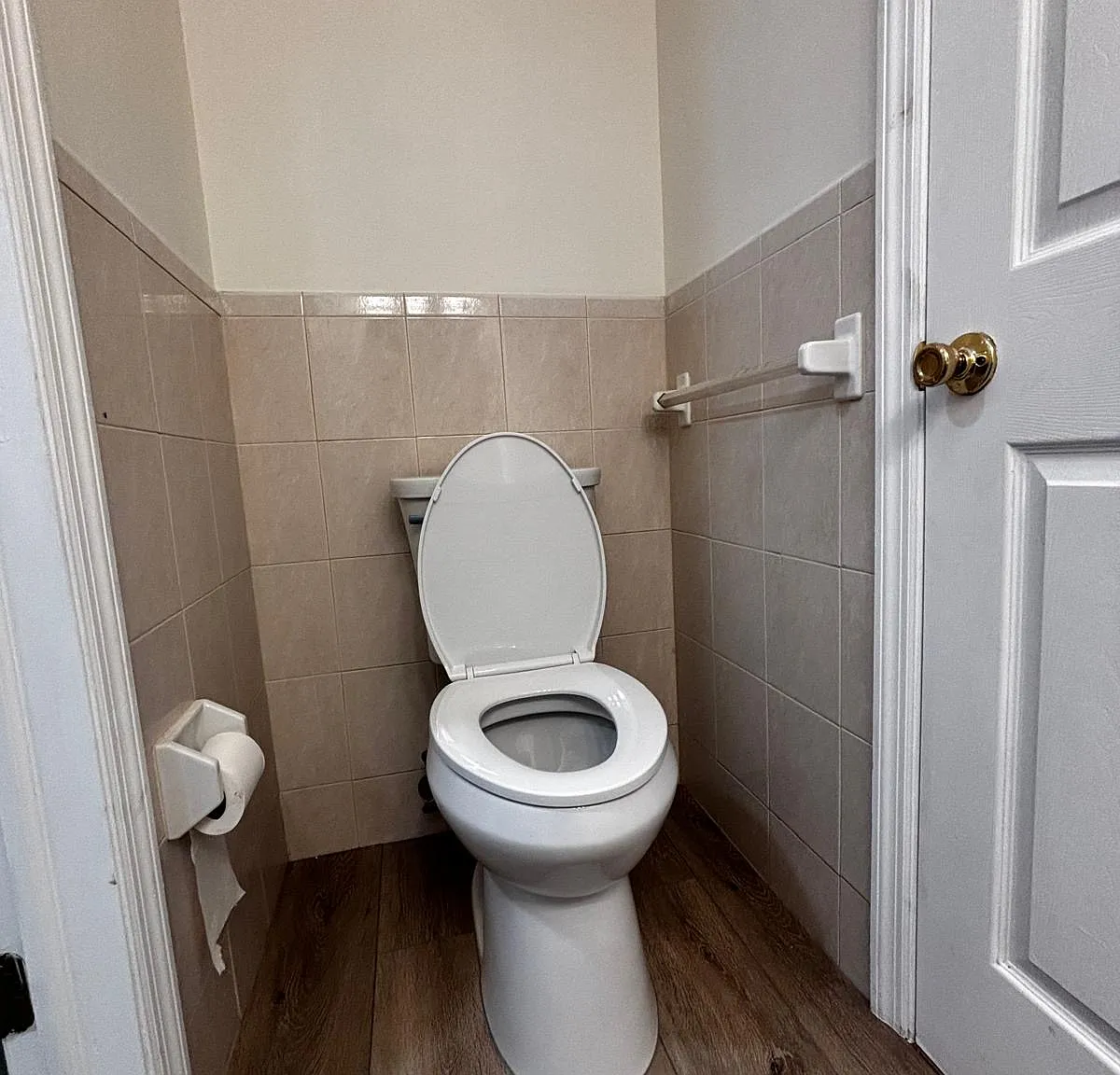 3 bed, 1.5 bath, 1500 sqft, $3,200 — Photo 3