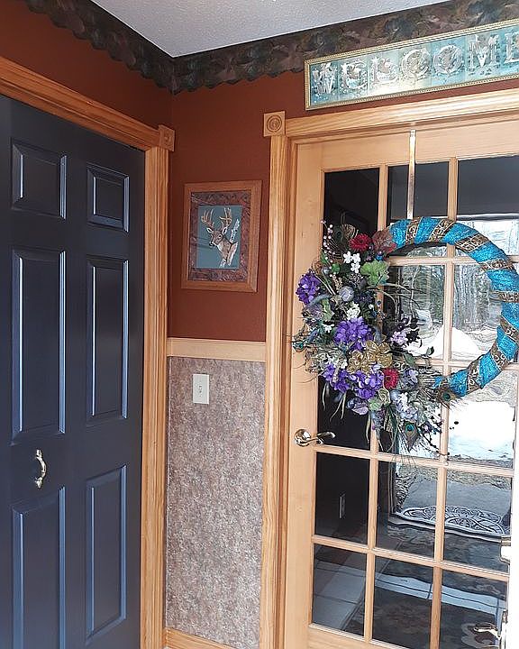  FOYER ENTRY