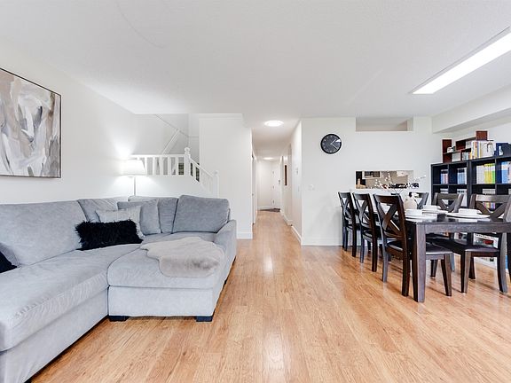4th image of 9045 Walnut Grove Dr #65