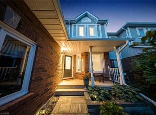 100 Fairgreen Close, Cambridge, ON N1T1T7