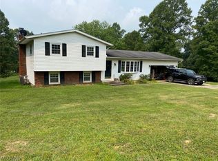 63147 Arrowhead Rd, Cambridge, OH 43725