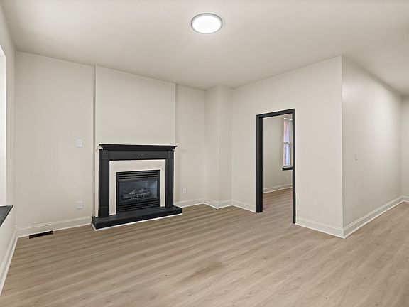 5th image of 2834 Mount Pleasant St