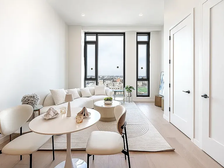 35-32 Leavitt St #12G — Photo 13