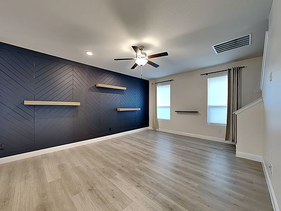 3rd image of 8441 Royal Star Rd