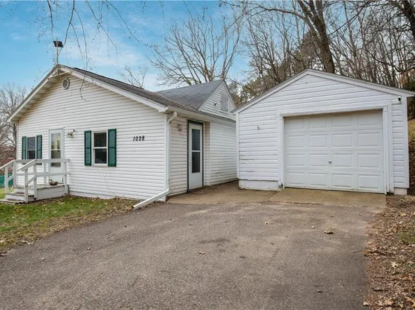 1028 Essex Street, Eau Claire, WI 54703