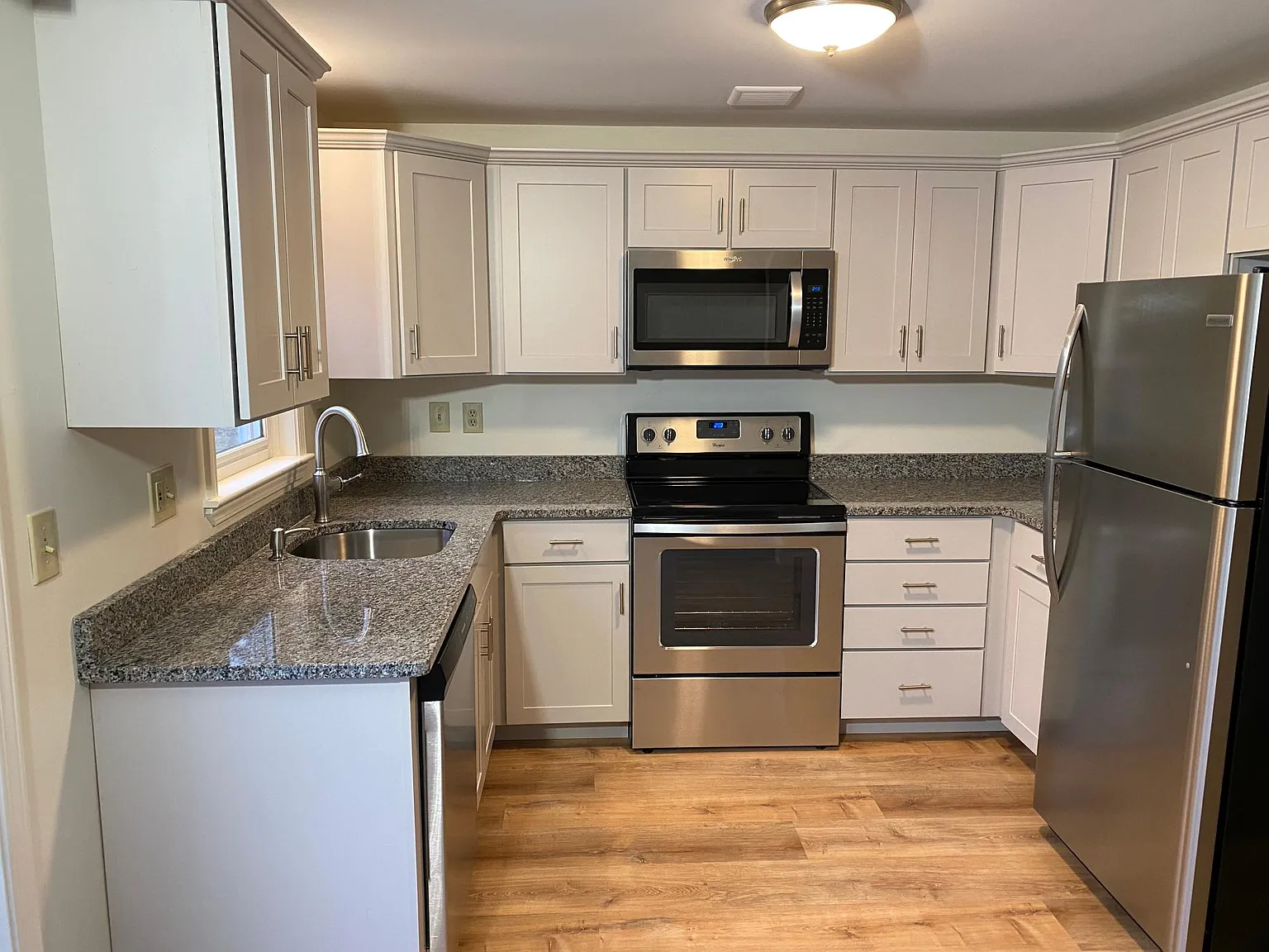Oak Terrace Townhomes — Photo 3