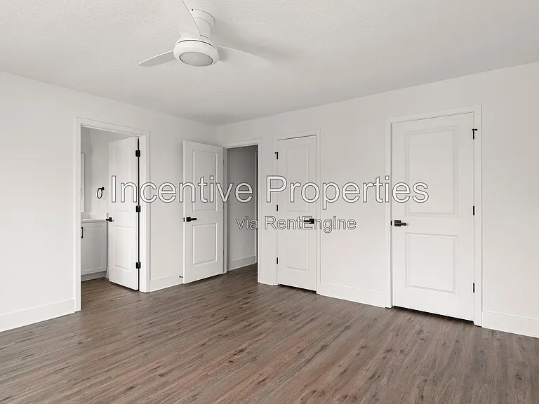 431 Braddock Ave — Photo 7