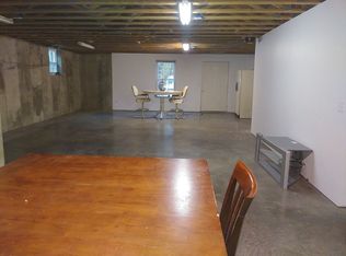 17590 N Tolle Ln, Mount Vernon, IL 62864