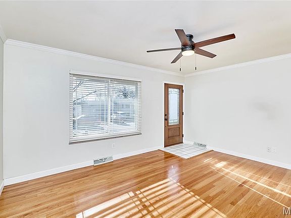 5th image of 429 Fairview Ct