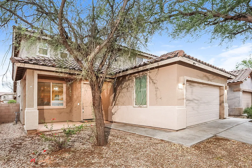 4 bed, 3.5 bath, 2247 sqft, $2,190 — Photo 4