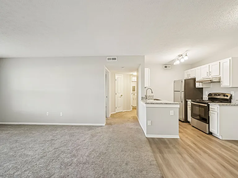 Greensview — Photo 34