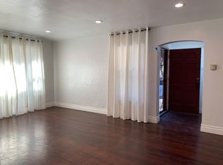 2142 Pine Ave, Long Beach, CA 90806