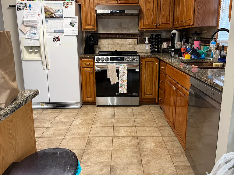 5117 S 94th Ave — Photo 7