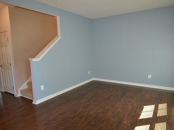 3rd image of 3944 Lake Ashby Ct