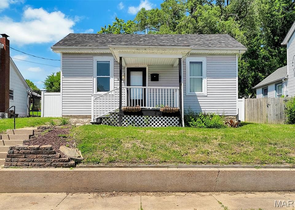 1st image of 315 Williams St