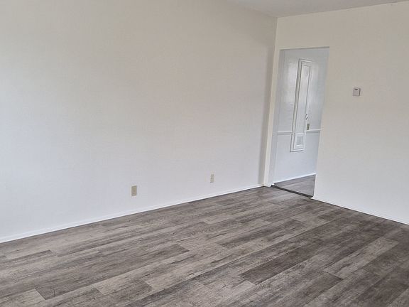 2nd image of 433 S Baldwin Ave APT D