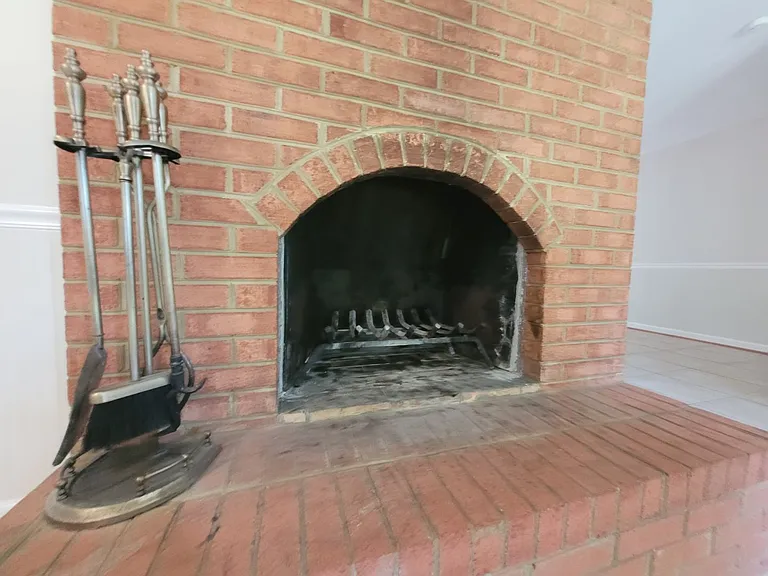 2237 Maple St — Photo 9