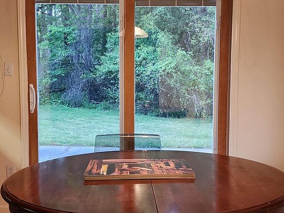 5th image of 8500 Woodthorn Pl