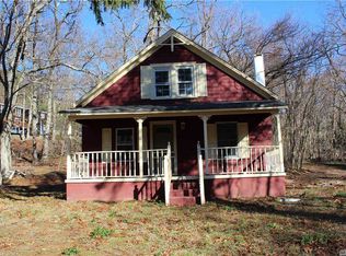 58 Stony Hollow Rd, Centerport, NY 11721