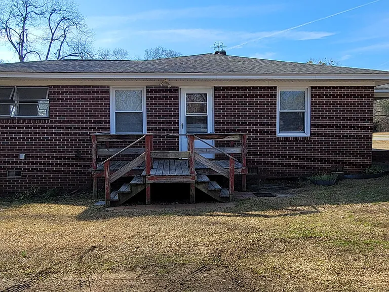 206 Columbia Ave — Photo 4