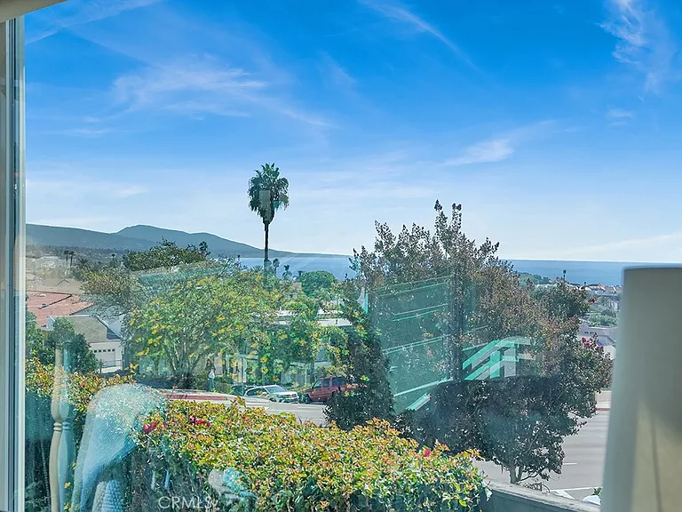 33841 Golden Lantern St — Photo 5