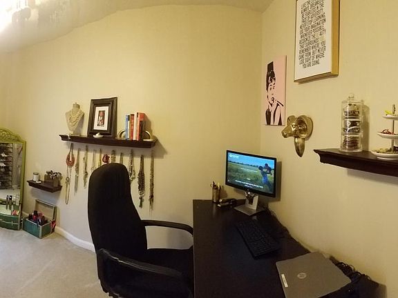 4th image of 5004 McFarland Dr