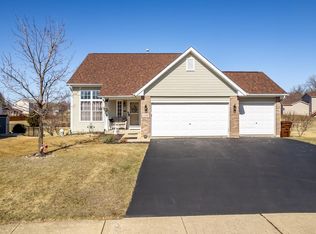 5209 Grand Cape Rd, Rockford, IL 61109