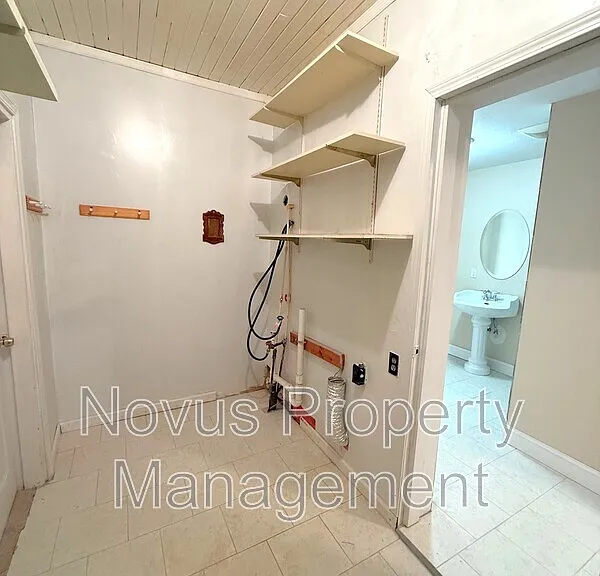 100 W Greenwood Dr — Photo 16