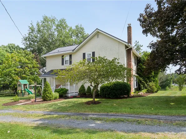 2483 Carter Rd, Geneva, NY 14456
