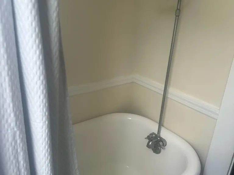 118 E Harris St — Photo 11