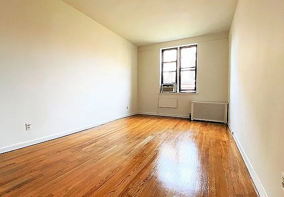 3rd image of 335 W 88th St APT 5b