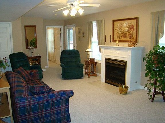 4th image of 1037 Heathcliff Dr