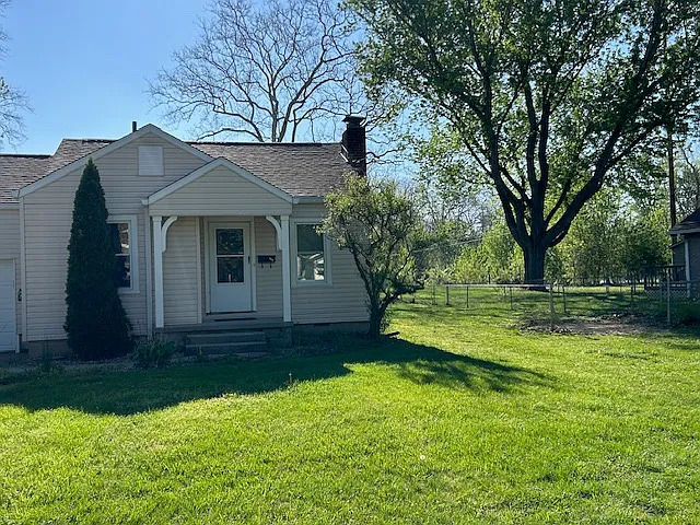 454 Shiloh Dr — Photo 3
