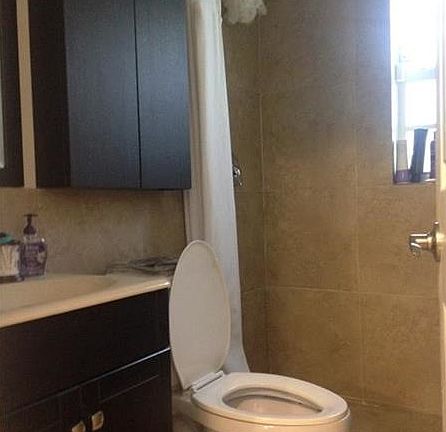 4th image of 119 Salamanca Ave APT 3