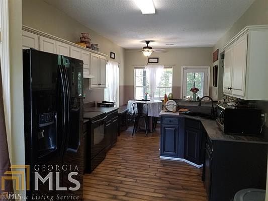 4th image of 80 Mosswood Dr